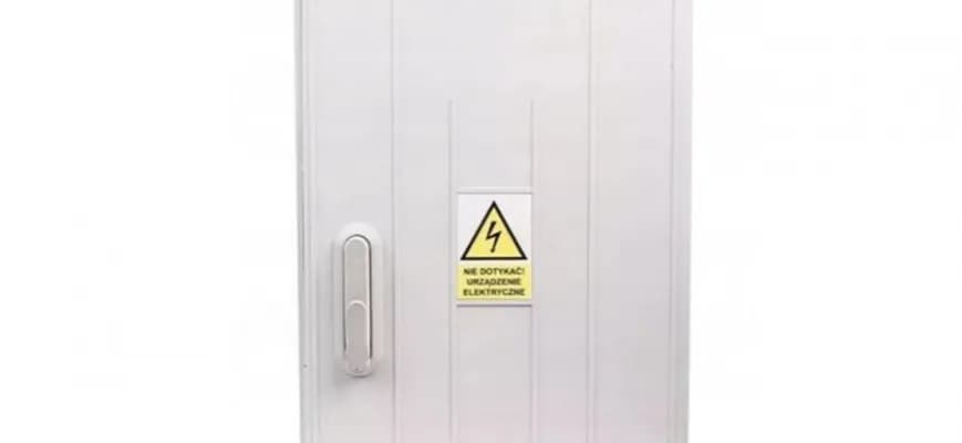 Jak otworzyć szafkę elektryczną bez ryzyka uszkodzeń i kosztów
