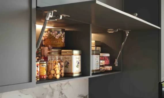 Jak dobrać podnośnik gazowy do mebli, aby uniknąć błędów i kosztów